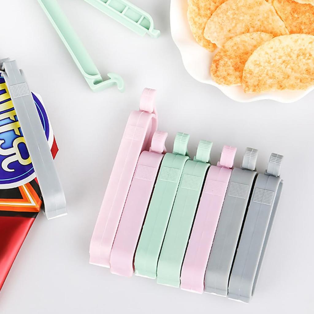 12pcs Mixed Color Plastic Sealing Clips Bag Clips for Food Storage Snack Chip Bag Sealer Moisture and Kitchen Sealing