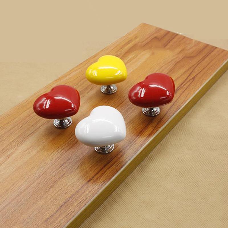 Praska do toalety w kształcie serca Miłość Naciśnij przycisk do toalety Łazienka Zbiornik na wodę Przyciski Przełącznik wciskany Wystrój pokoju kąpielowego Ochraniacz do paznokci