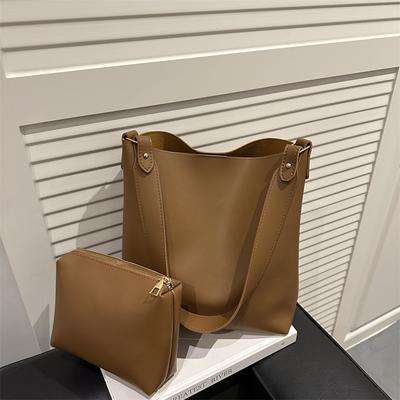 Kadın çantaları – Geniş Çantalar