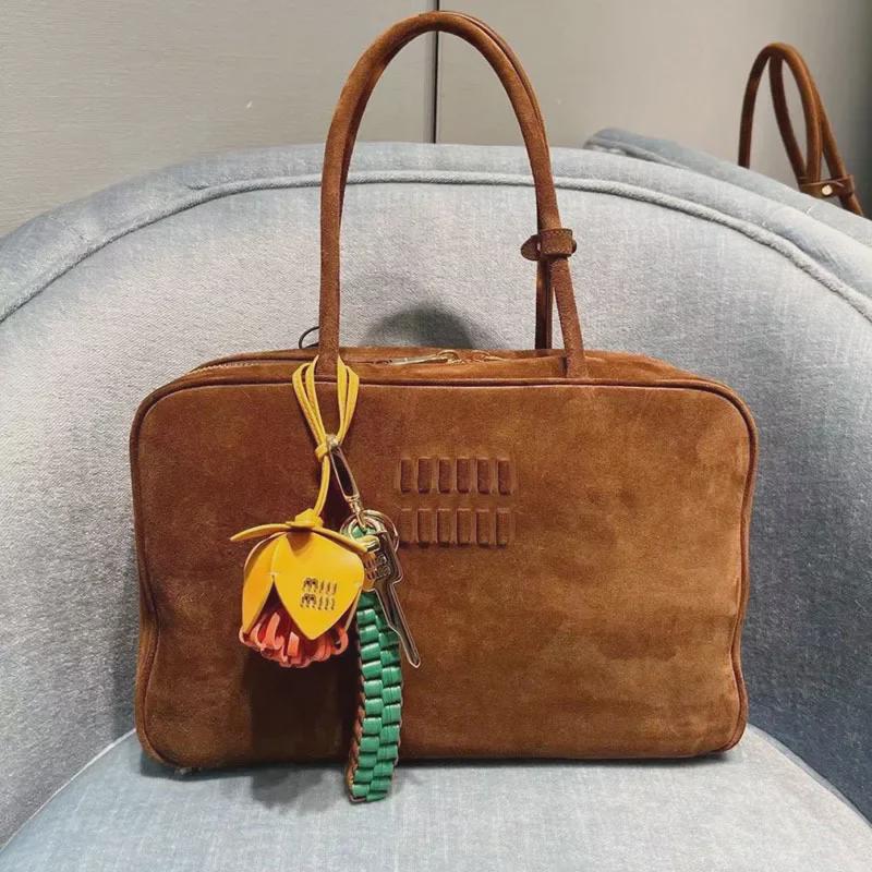 "Genuine Leather Flower Pendant Lanyard for Car or Bag"