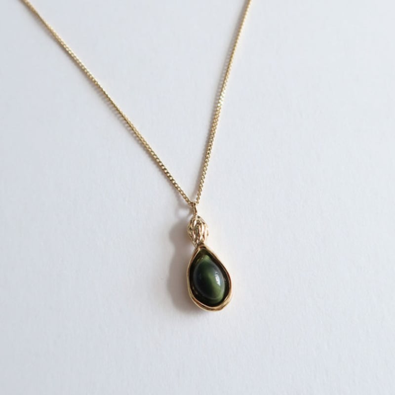 DOL Peanut Pendant Necklace [DOL Leaf]