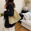 New Lightweight and Fashionable Retro Tote Bag Hand-held Straw Bag Versatile Large-capacity Shoulder Armpit Bag