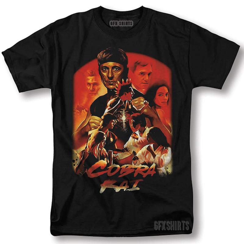 Футболка с изображением персонажей сериала «Кобра Кай» и героя фильма «Карате Кид» в классическом винтажном стиле. 4XL