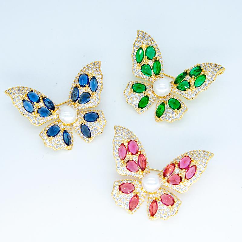 Luxury Butterfly Brooch Fashion Pearl Pins For Women Zircon Accessories Suit Coat Wedding Gifts Crystal Insect Jewelry
