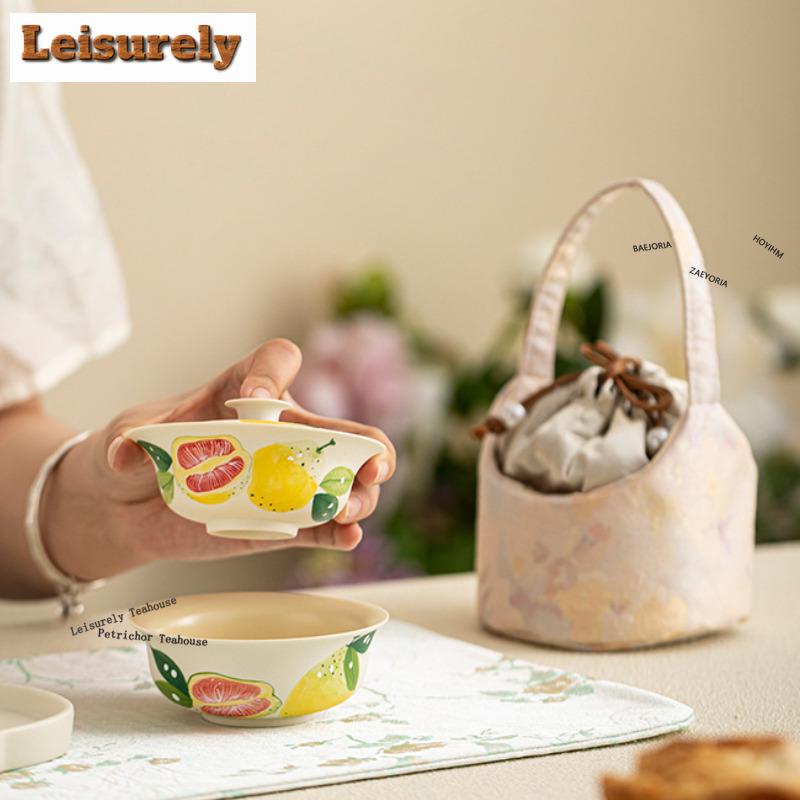HOYIHM Hand Painted Shaddock Pear Travel Tea Set Kit Retro 1 Pot 1 Cups Tea Maker Organizer Portable Outdoor Handbag Collection