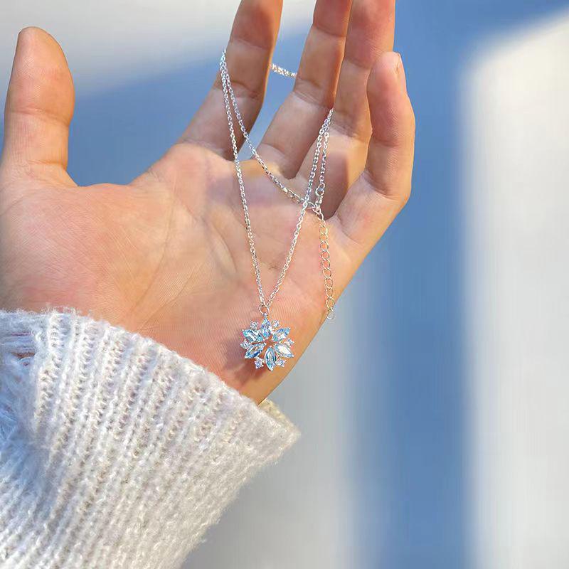 Elegant Sky Blue Diamond Snowflake Necklace - Luxurious Design for Women, Perfect for Christmas or Birthday Gifts