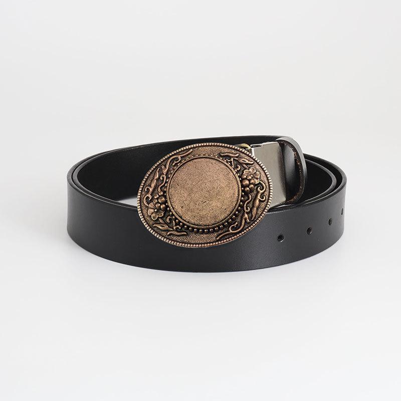 Cinto de Couro de Vaca com Pequeno Padrão de Placa Leve Cinto de Designer Calças Casuais Masculinas com Decorações Góticas