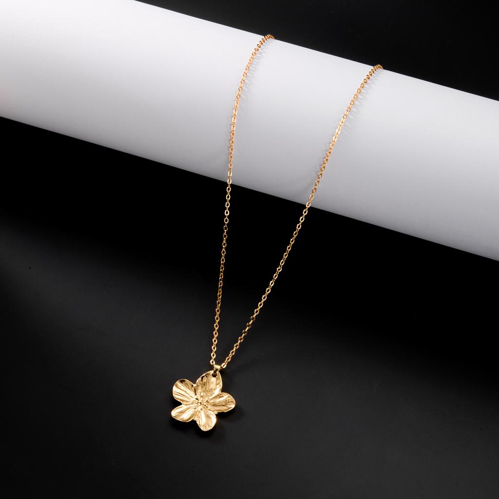 Fashion Romantic 5 Petal Flower Pendant Necklace for Women Delicate Gold Color Floral Chain Perfect Valentine Jewelry Gift