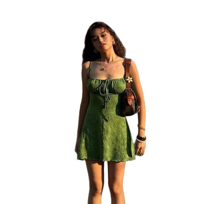 [The Wizard of Oz's New Long Dress Is Thin, Retro Is Thin, Green Temperament Vacation Hot Spring Wind Is White Swimsuit