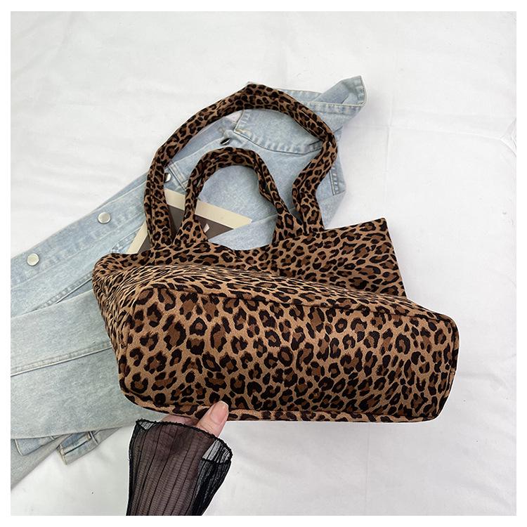 2025 Autumn/Winter Leopard Print Cute Single Shoulder Tote Bag - Large Capacity Shopping Handbag