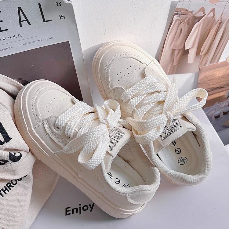 Little white shoes women's autumn breathable shallow mouth non-slip versatile 2025 new trendy shoes board shoes student white shoes single shoes women