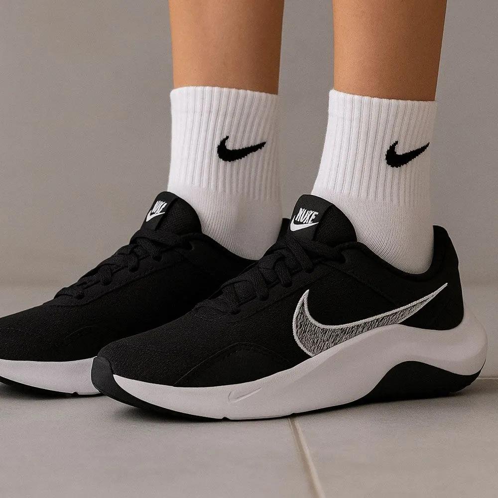 Authentic Nike Women s Legend Essential 3 Next Nature 235