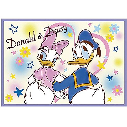 

Disney throw Donald Daisy &