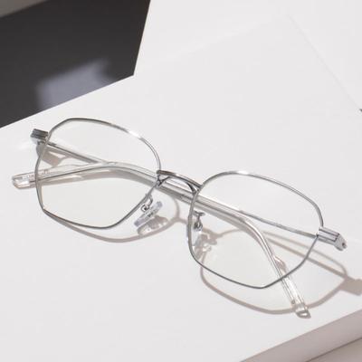 Occhiali e accessori