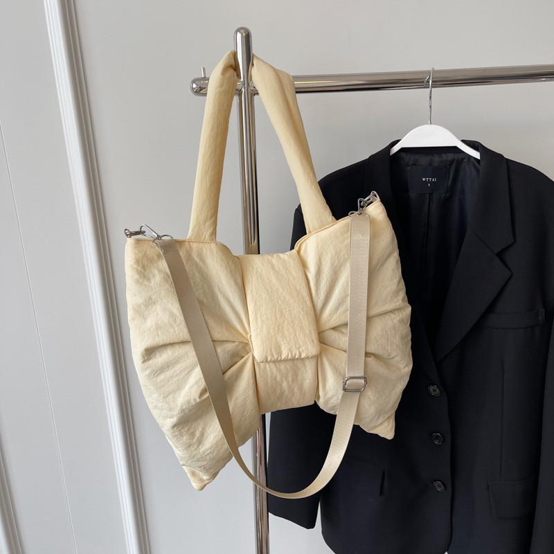 Ielgy Simple Canvas Bag Shoulder Portable Exquisite Bow Niche Cross-body Commuter Tote Bag