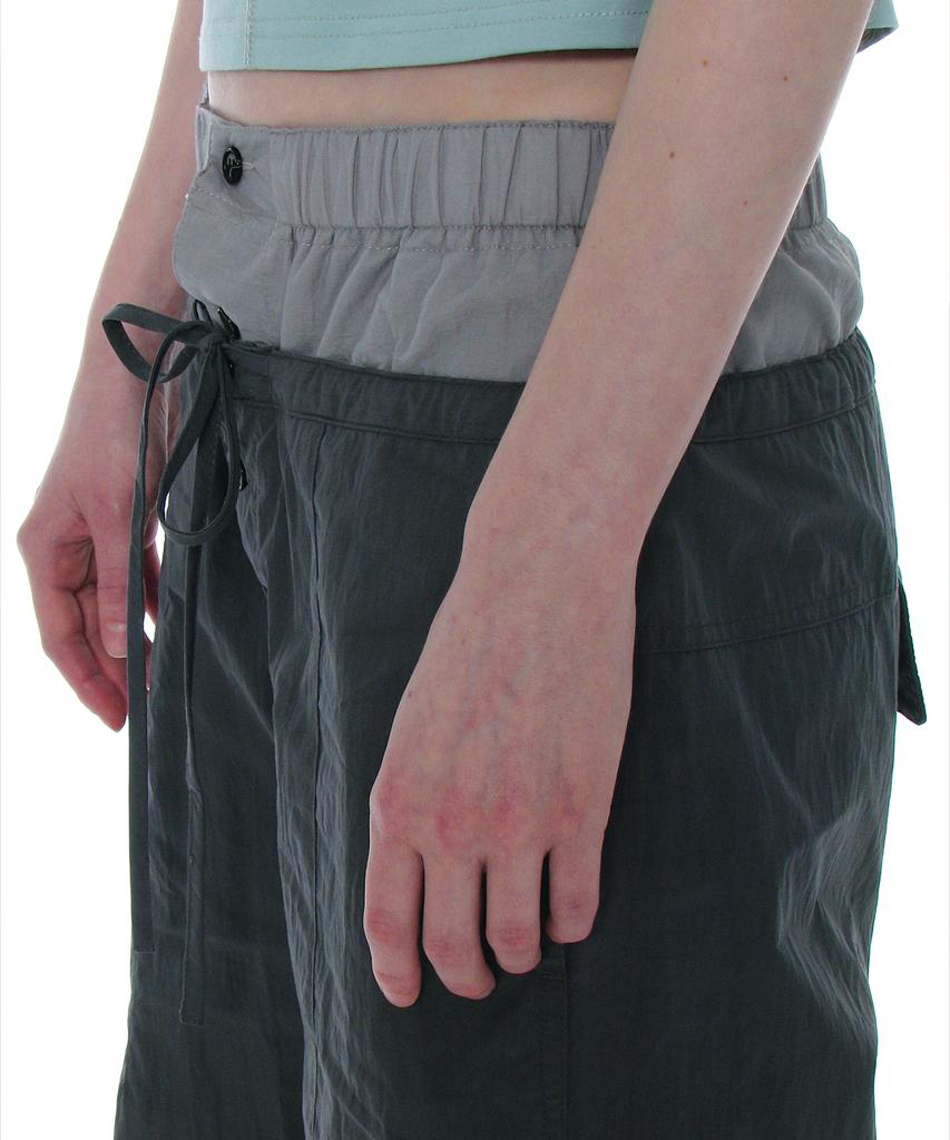 PARTIMENTO WOMEN Double Waist Parachute Pants_Charcoal