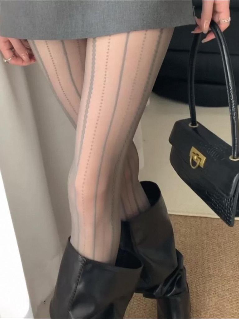 Milchweiße Spitze Vertikalstreifen Anti-Haft, Anti-Roll Strümpfe für Damen - Frühling/Sommer Mode.