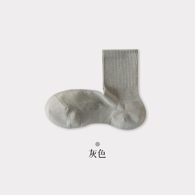 

24 Autumn And Winter Right-Angle Socks Women S Cotton Sports Tube Socks Cream Boneless Pressure Running Cotton Socks Women One size fits all серый
