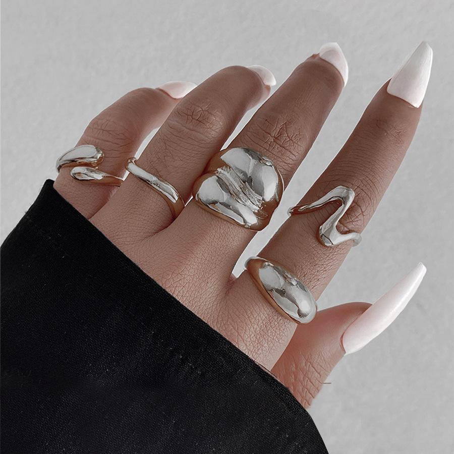 Exaggerated Personality Golden Lava Line Irregular Waterdrop Smooth Surface Ring Set