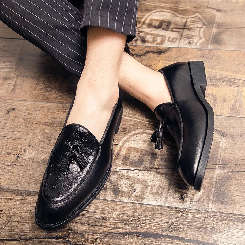 Men's Formal Shoes Slip On Tassel Loafers Comfortable Men Dress Shoes Casual Moccasins Gentleman Shoe Elegantes Office Shoes