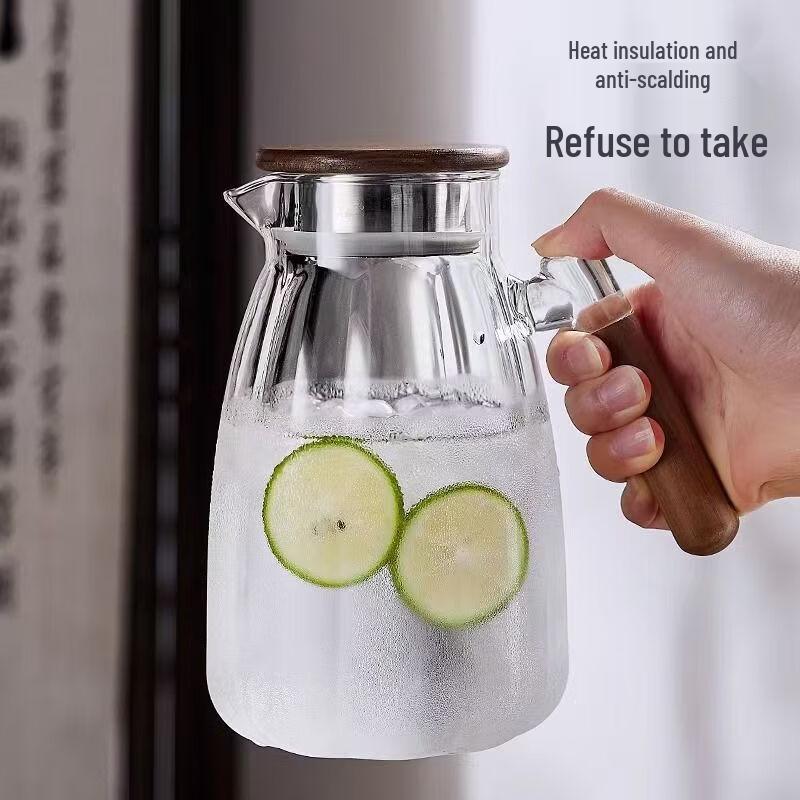 New Chinese Style Glass Water Pitcher with Wooden Handle