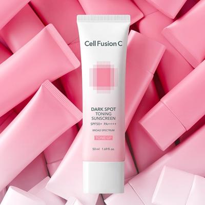 Tamsias dėmes šviesinantis apsauginis kremas nuo saulės SPF50+ PA++++ 50ml / 1.69 fl.oz.