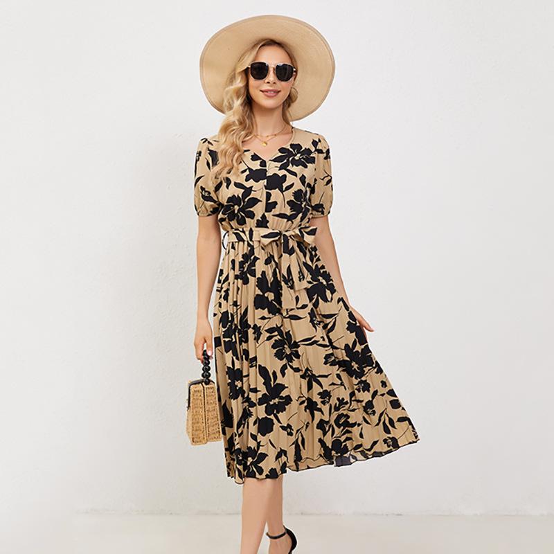 

Модное новое плиссированное платье с V-образным вырезом