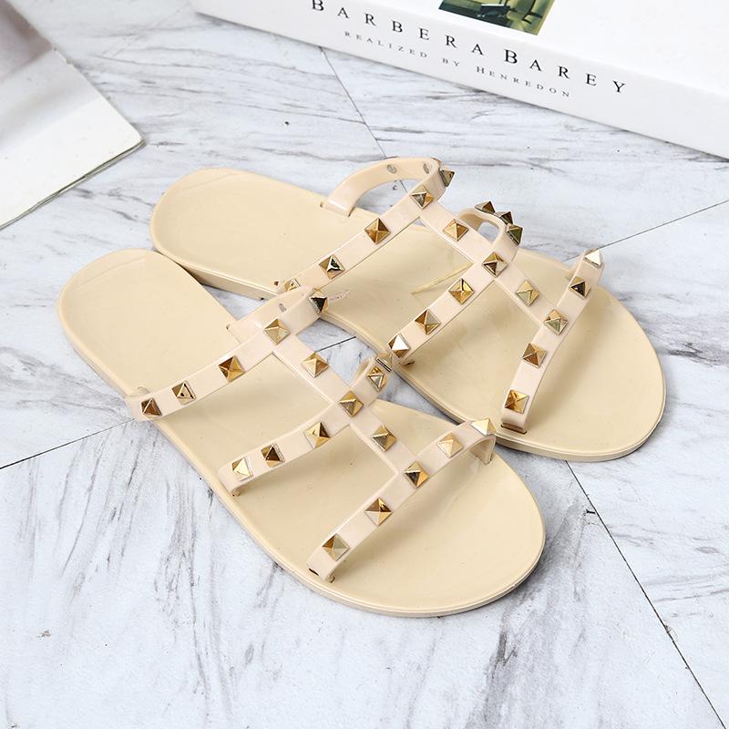 2025 Crystal Flat Slip-On Sandals: Fashionable Studded Summer Outdoor Shoes