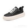 Weißer Hintergrund schwarze Oberfläche Herbst und Winter Samt neue Schuhe trendige Schuhe Board Schuhe flache lässige Lederschuhe