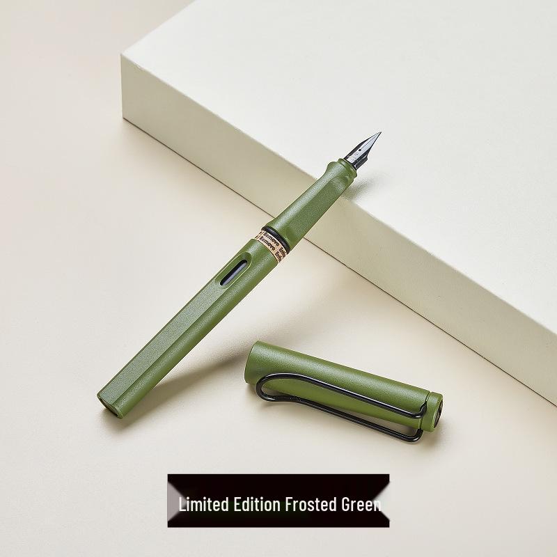 Lamy Safari Fountain Pen Gift Set with Engraving