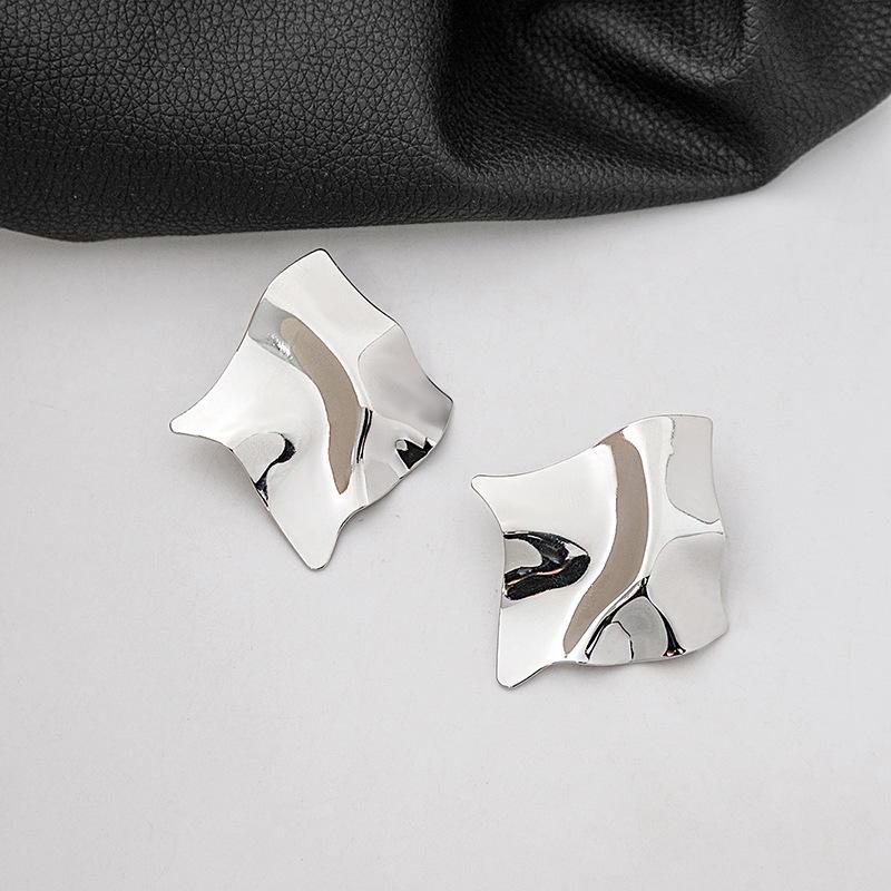 

Vintage Gold Color Square Drop Earrings for Women Exaggerated Metal Irregular Geometric Personality Earrings Party Zircon Gifts