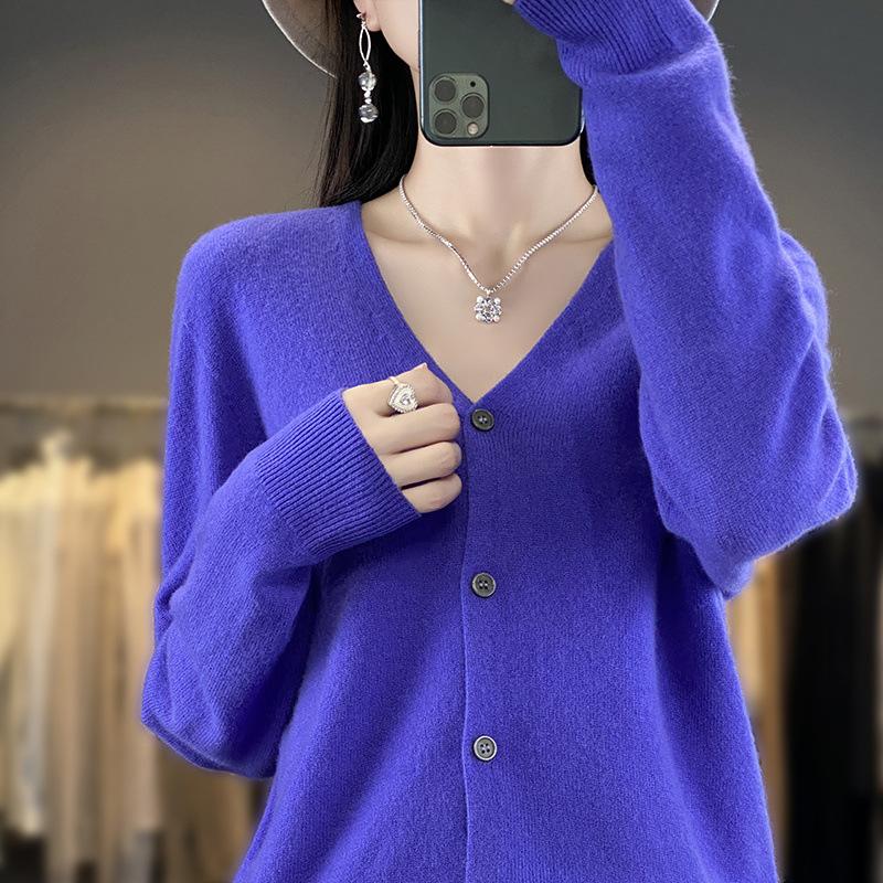 New V-neck Coat for Women In Autumn and Winter, Loose Knitted Sweater