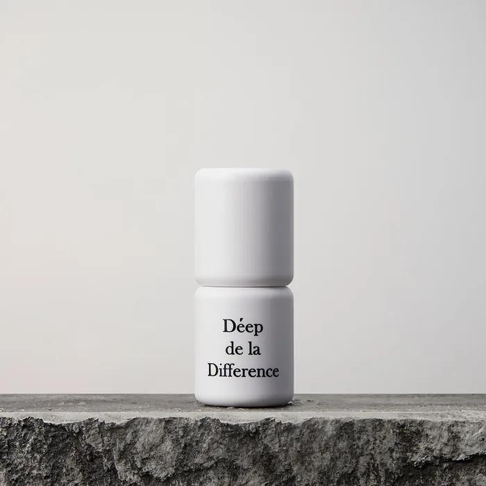 Lip Balm Stick Levres 4g Choose 1 (2 colors)