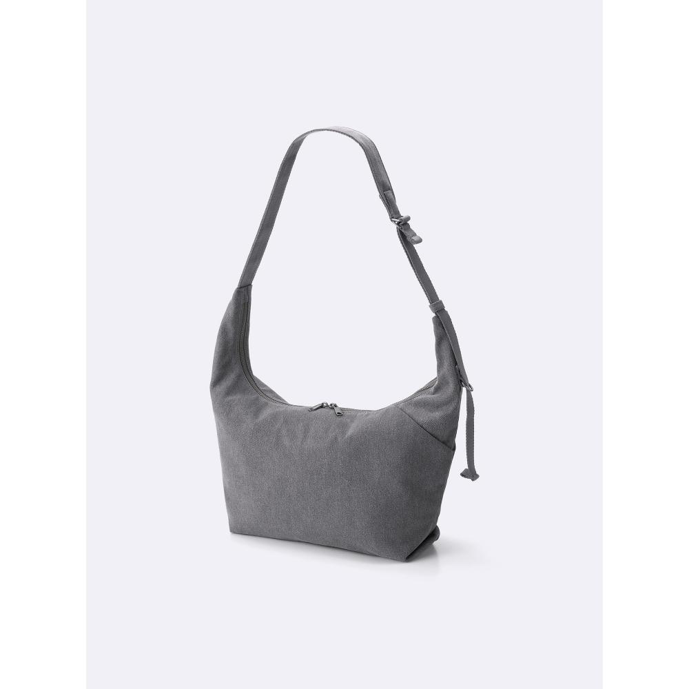 

Сумка кроссбоди из денима Gu от Uniqlo 05 GRAY/ONE SIZE