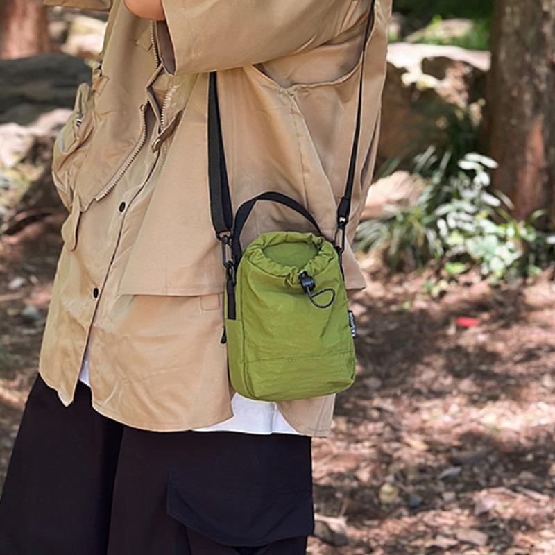 2025 New Mobile Phone Bag Function Wind Can Put Kettle Drawstring Design Sports Portable Messenger Bag Women's Kettle Bag