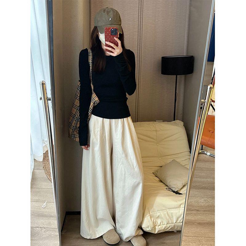 Black Slimming Long-Sleeve Women's T-Shirt, 2025 New Style for Autumn/Winter, Wear as Inner or Outer Layer.