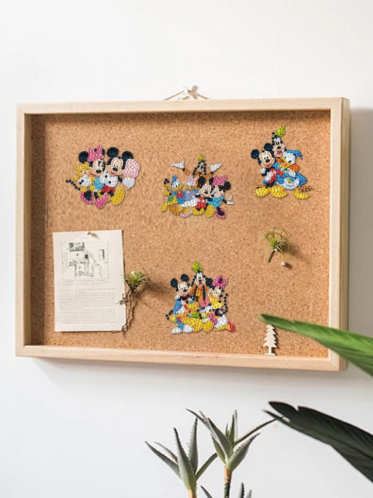 DIY Diamond Painting Refrigerator Magnets, Disney Mickey and Minnie, Cross-stitch Round Diamond Handicraft Home Decoration Gift