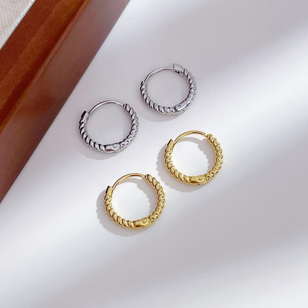 Stylish and Personalized Twist Woven Stainless Steel Round Earrings Simple and Exquisite Stud Earrings