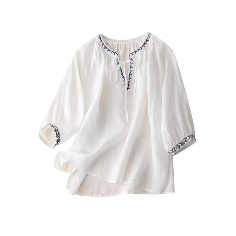 New Embroidered V-neck Summer Women Blosue Short Sleeve Loose T-shirt Ladies Sweet Solid Color Lace-up Shirts Office Clothing