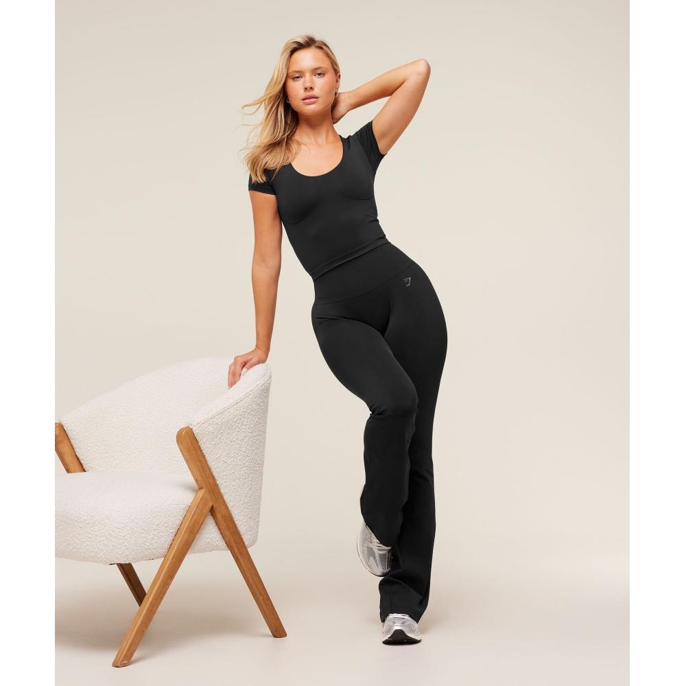 Gymshark SofT SculpT T shirT wiTh Shelf Black B4c4q Bb2j