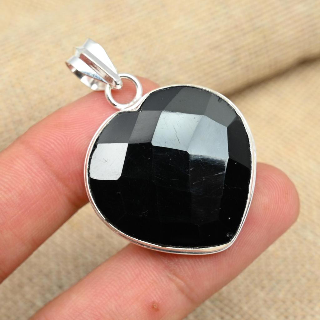 Nydelig hjerteformet svart spinell edelsten håndlaget 925 Sterling sølv smykker anheng