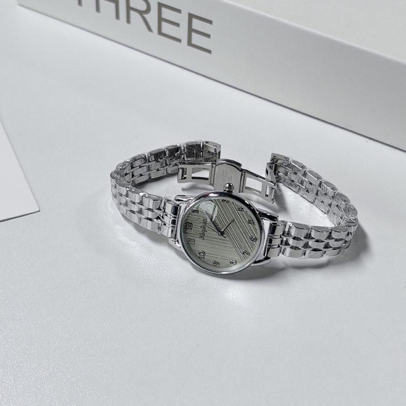 

Cold Wind Retro Niche Watch Female Lady High Value Square Simple Temperament Light Luxury High School Student Quartz