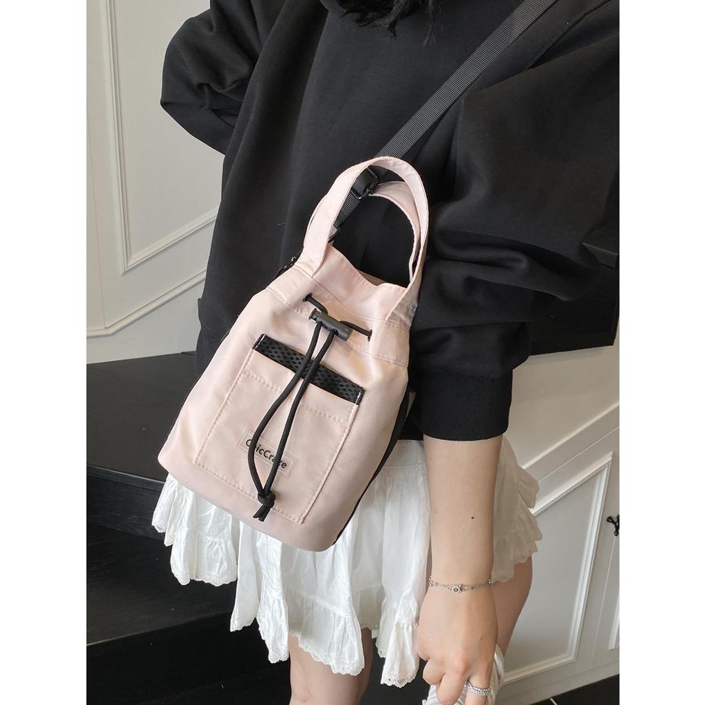 2026 new casual niche design crossbody bag spring trend fashi persality crossbody bag outdoor bucket bag
