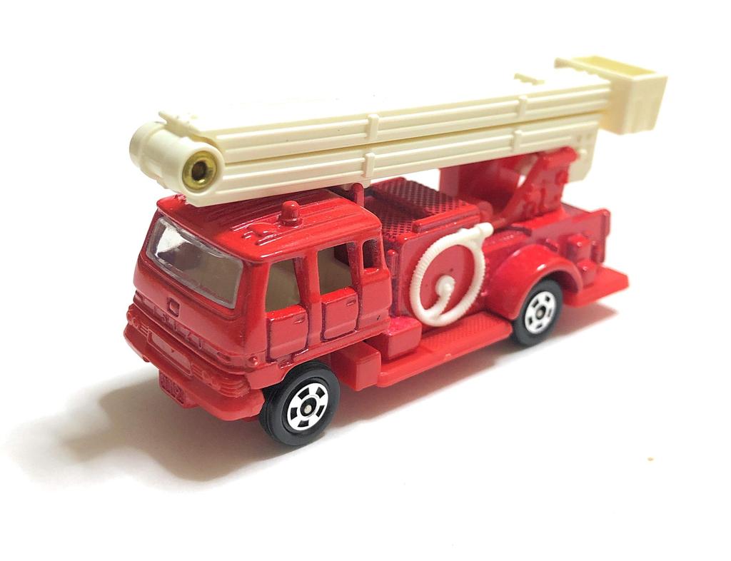 Tomica 68 Isuzu Snorkel Fire Engine TOMY Text 2006 Unused Item (blue Displayed)