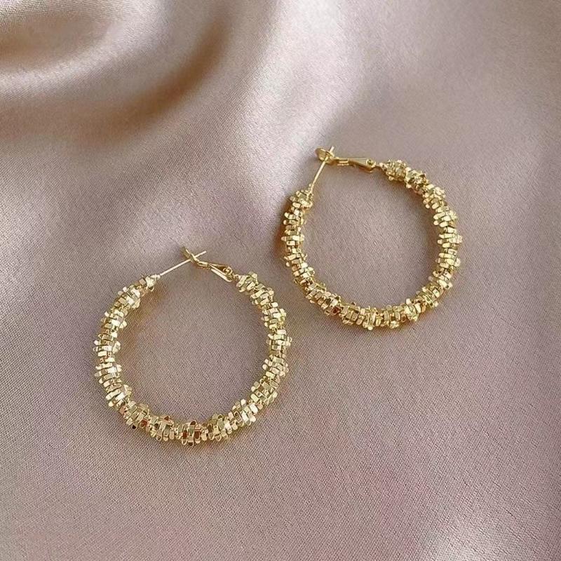 Europa und Amerika Mode OL-Stil Vielseitige Goldene Geometrische Runde Ohrringe Damen Übertriebene Ruili Kreis Ohrringe