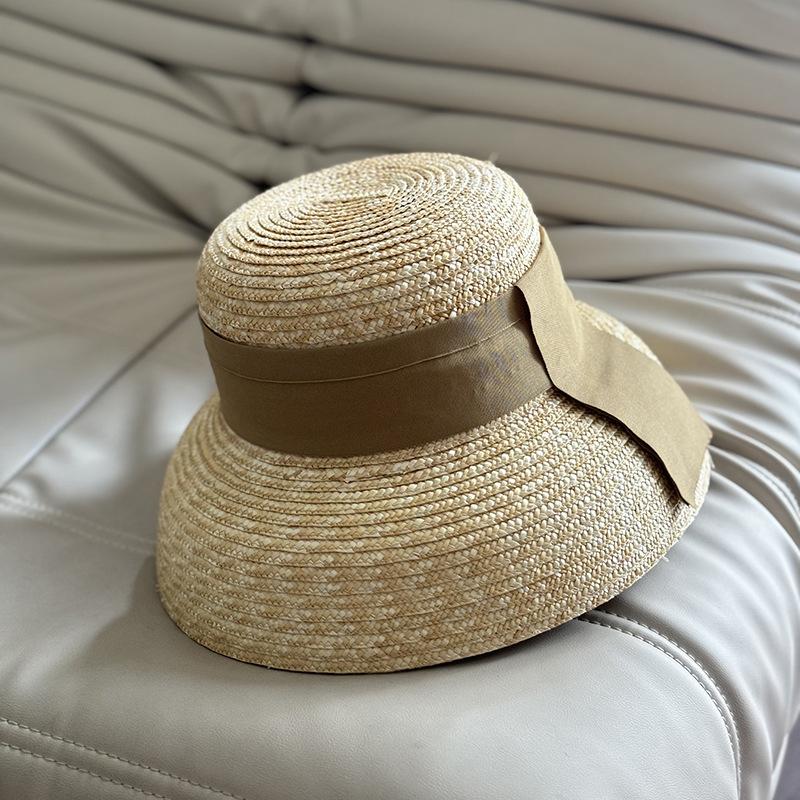 French Curved Brim Natural Straw Straw Hat Summer Handmade Large Brim Pot Hat Outing Holiday Hat Round Top Street Photography