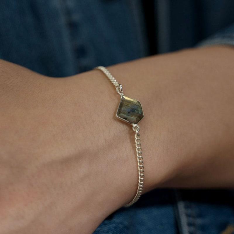 HARANG HR 257B_Pentagon Labradorite Bracelet