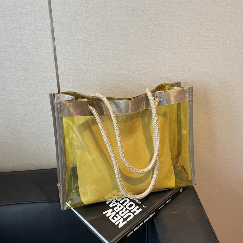Popular transparent large-capacity bag women's new fashion jelly shoulder bag tote bag