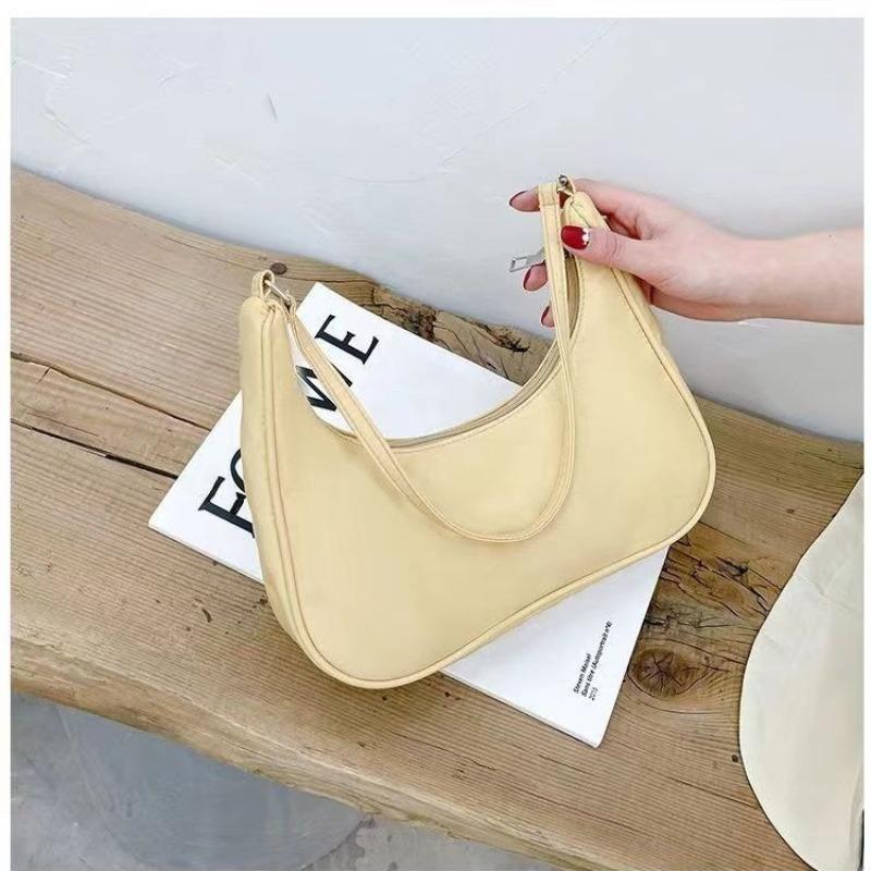Korean version of nylon underarm bag women's new trendy dumpling bag high-end sense solid color shoulder bag lightweight small satchel