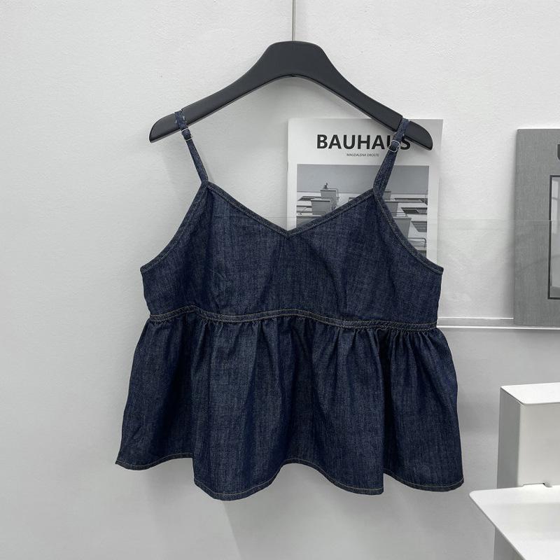 

Stylish Vest Elegance Fashion Casual V-neck Denim Undershirt Outer Wear Thin Tops Design Sense Ruffled Loose Short Section Pleated Suspenders Female One size (42.5-52.5 kg) темно-синього кольору